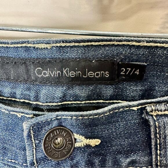 Calvin Klein size 27/4 flare fit jeans - Picture 4 of 10